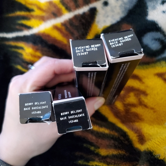 13 Mary Kay ultimate lip gloss - Picture 4 of 7